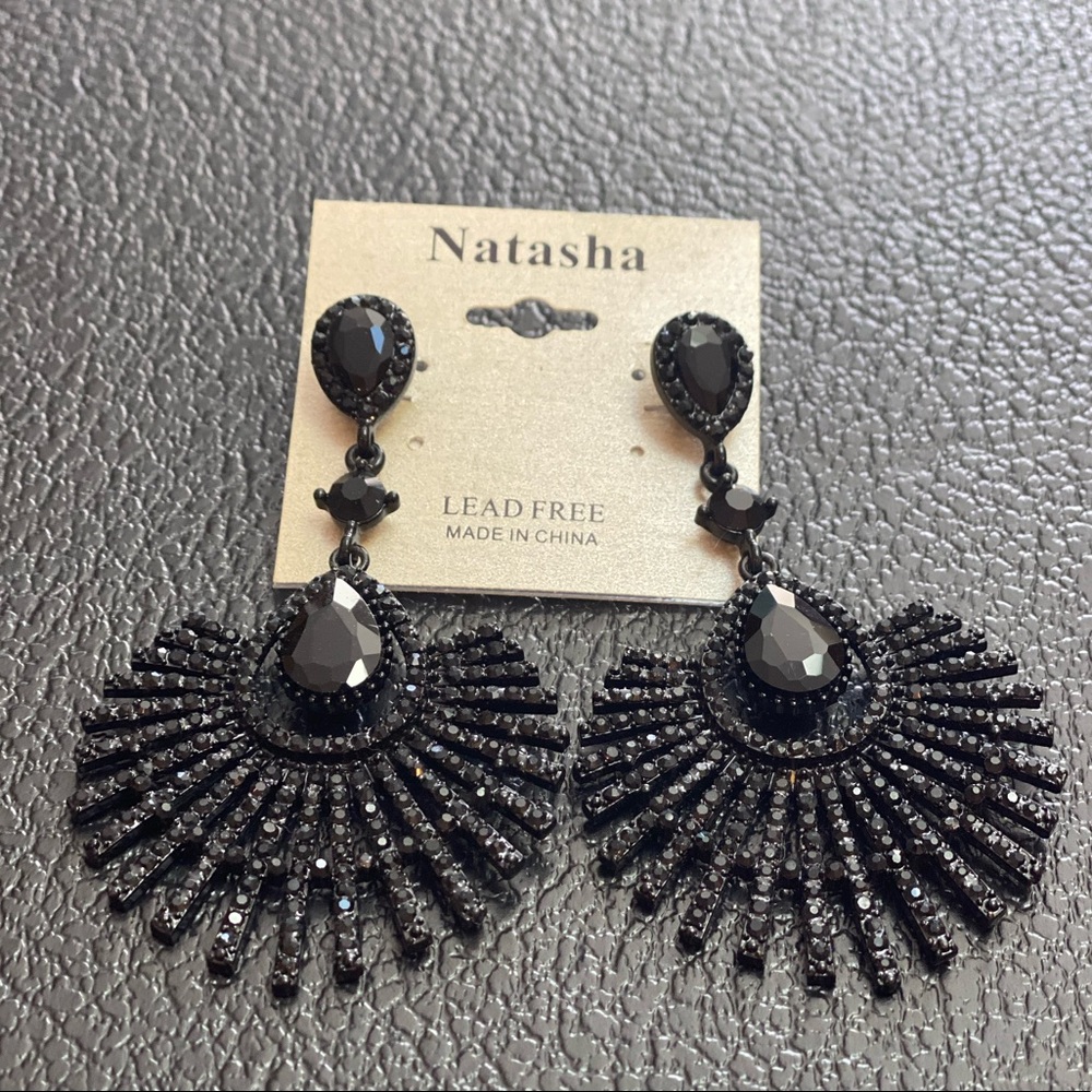 Natasha black starburst chandelier earrings
